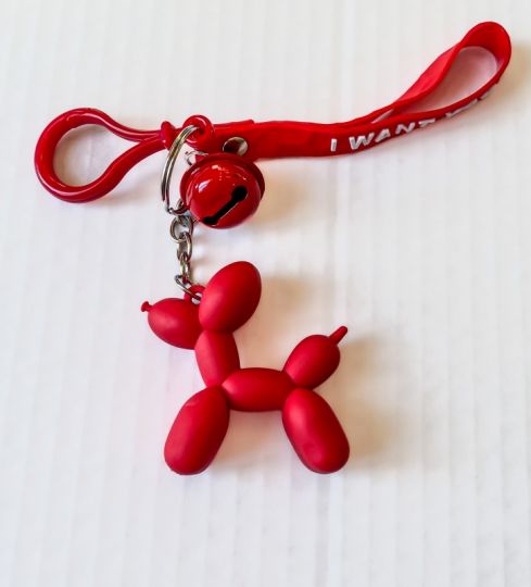 Брелок собачка из шарика для ключей красный
