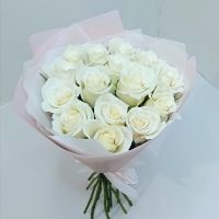 15 белых роз (40см)