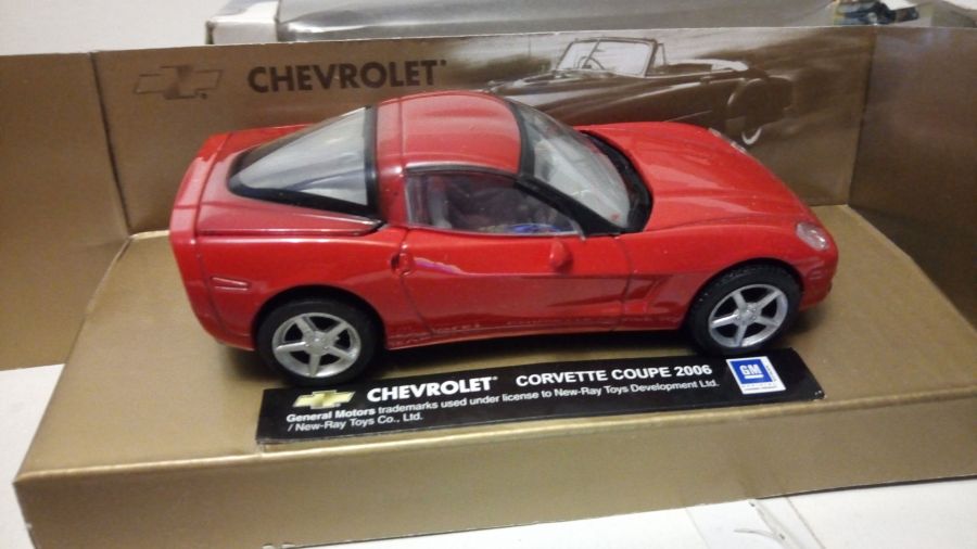 Chevrolet Corvette Coupe  2006 (New Ray) 1/43