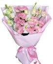 Букет из розовых и белых французских роз