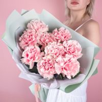 Букет из 9 нежно-розовых французских роз в мятной упаковке
