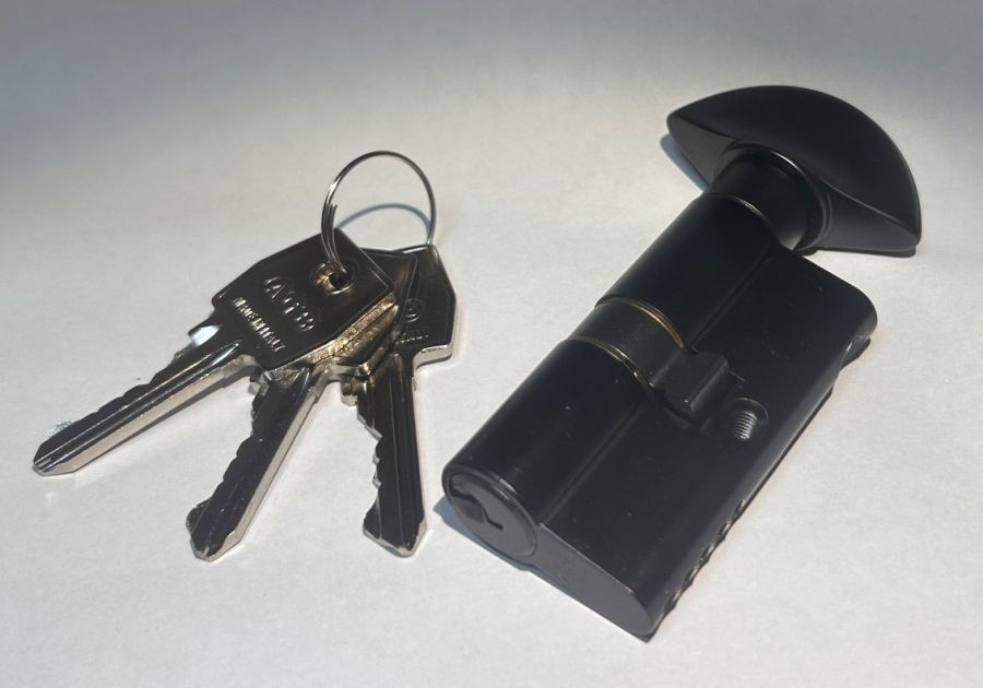 Цилиндр ключ-вертушка AGB MOD.600 черный (30+30) C62084.25.25