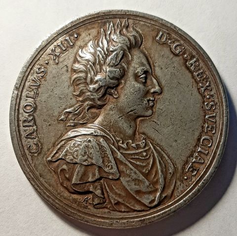 медаль 1703 Швеция RARE Карл XII Победа в Польше АUNC