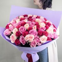 Букет из 101 розы в розовых оттенках