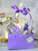 Подарочный набор чая и сладостей в сумочке "Сирень"
